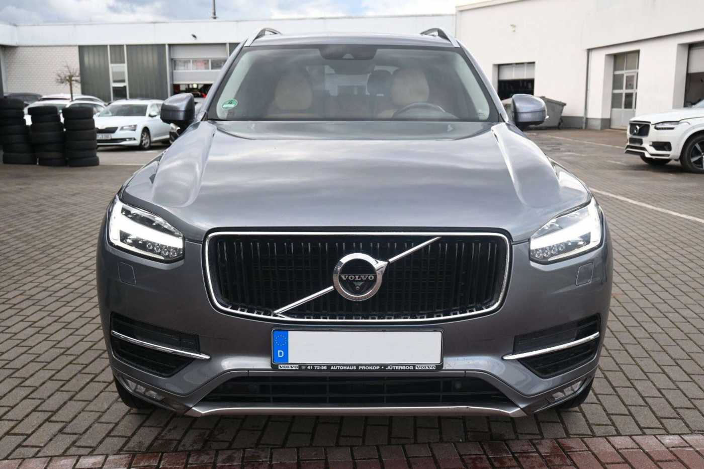 Volvo  D5 AWD*360°*PANO*STDHZG*7Si*MIETKAUF mögl.