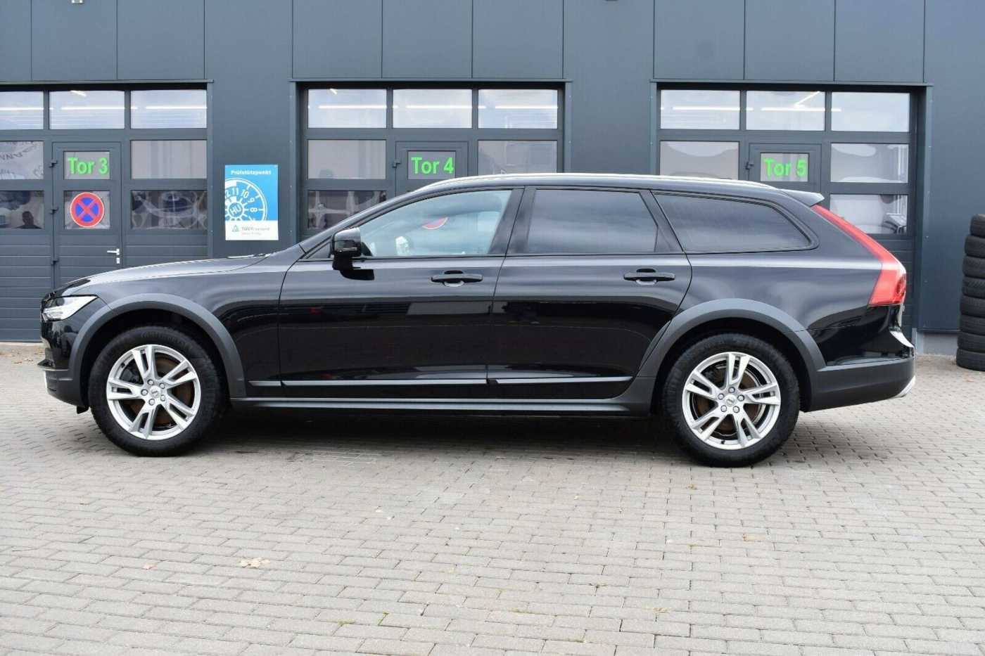 Volvo  V90 CC D4 AWD*STHZ*MIetkauf möglich