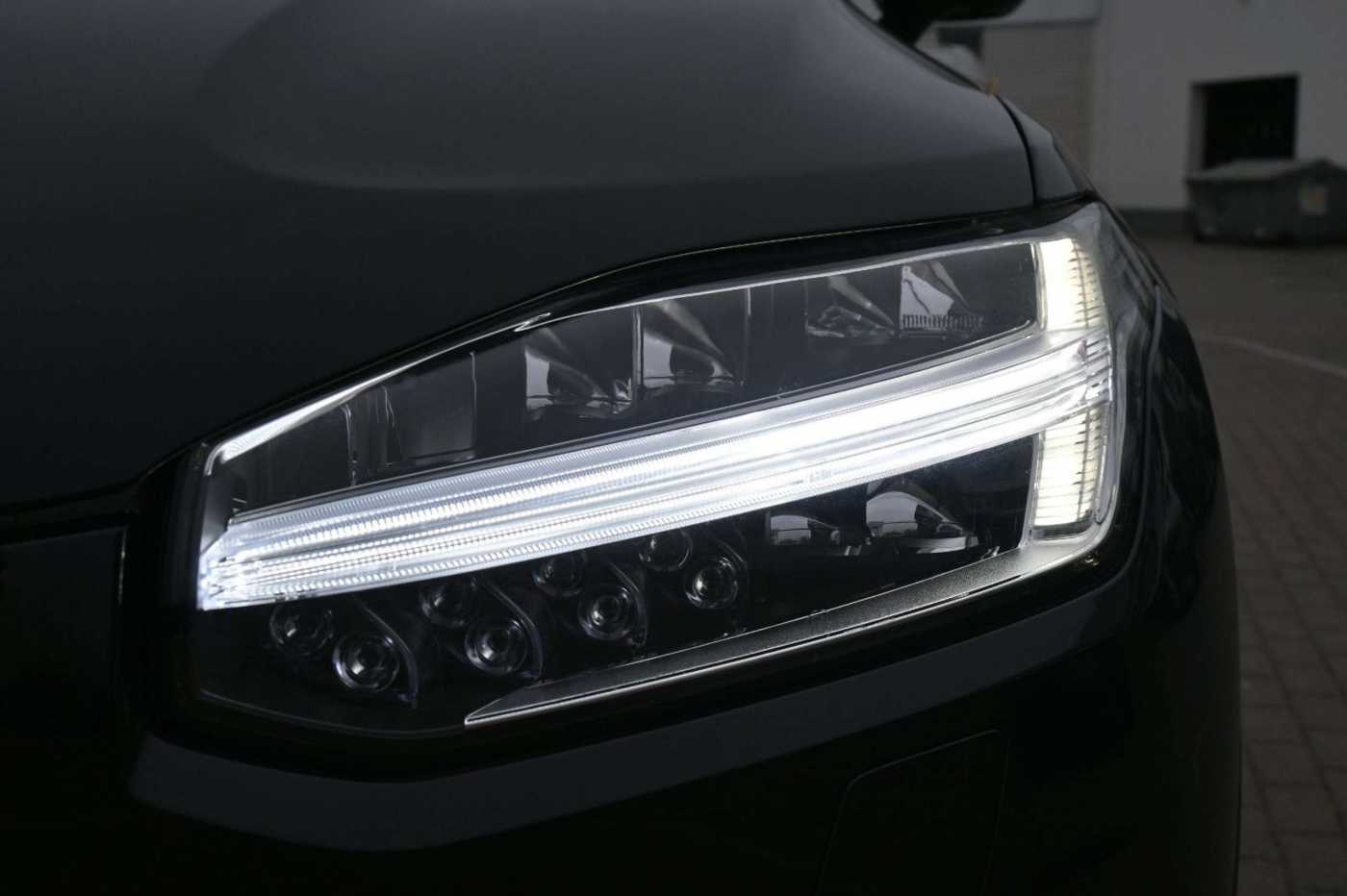 Volvo  T8 R Design*LED*LUFT*360°ACC*STHZ*HuD*7Si*