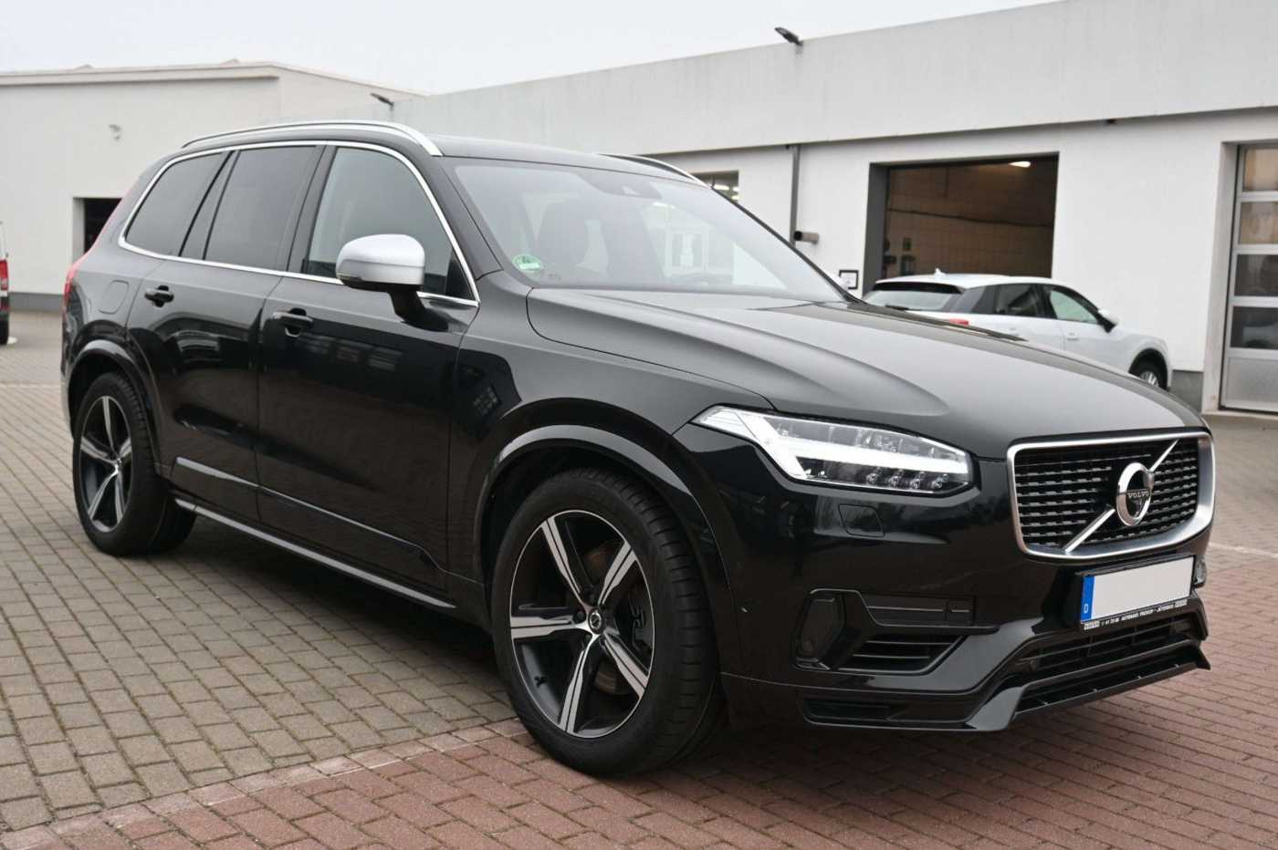 Volvo  T8 R Design*LED*LUFT*360°ACC*STHZ*HuD*7Si*