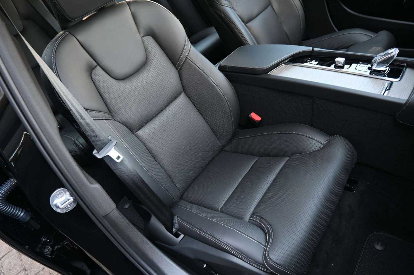 Volvo  V90 B4 D AWD Cross Country Plus*Pano*STDHZG*ACC