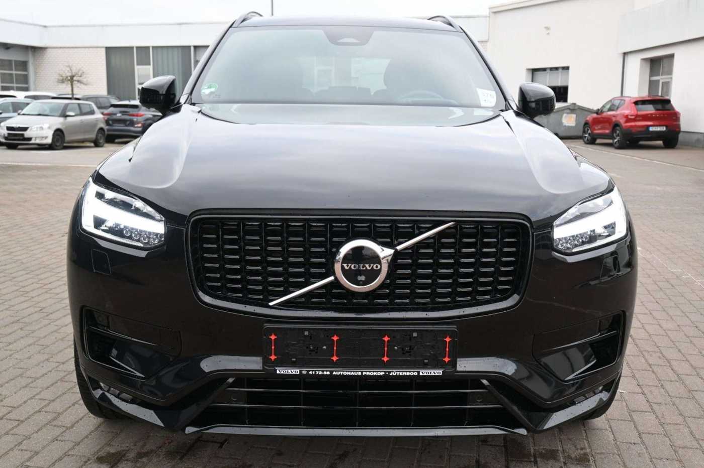 Volvo  Ultimat Dark AWD*LUFT*360*STHZ*7Si*PANO*AHK