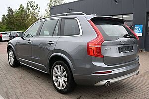 Volvo  D5 AWD Autom. Momentum*STDHZG*BLIS*RFK*AHK