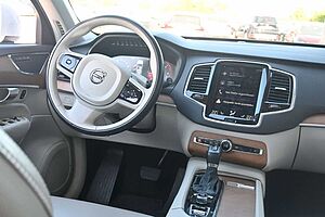 Volvo  INSCR* AWD *PANO*NAV*LED*ACC*STHZ*AHK*7Si