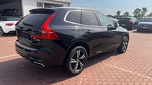 Volvo  R-Design D5 AWD*H&K*LUFT*PANO*AHK*RFK