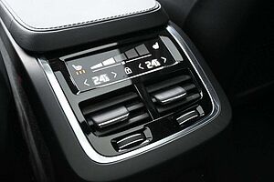 Volvo  T8RCBright*PANO*LUFT*360°*AHK* KEIN MIETWAG