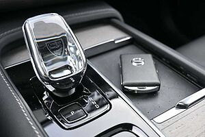 Volvo  Ultimate Bright AWD*MASS*LUFT*B&W*360°*22'*