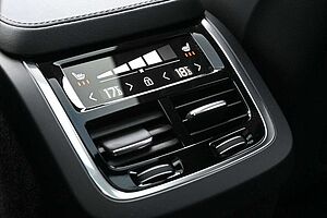 Volvo  Ultimate Bright AWD*MASS*LUFT*B&W*360°*22'*
