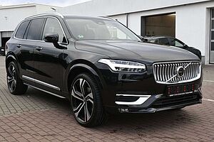 Volvo  Ultimate Bright AWD*MASS*LUFT*B&W*360°*AHK*