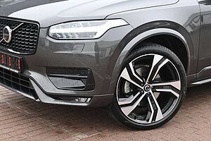 Volvo  XC90 Ultimate Dark AWD