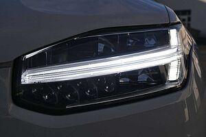 Volvo  Mietkauf *XC90 R DesignAWD*LUFT*KAM*7Si*Mietkauf