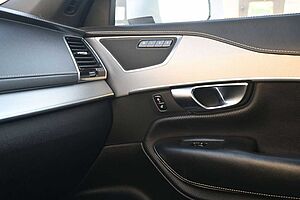 Volvo  Mietkauf *XC90 R DesignAWD*LUFT*KAM*7Si*Mietkauf