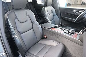 Volvo  B4 D AWD Ultimate Dark*STDHZG*360°*LUFT*ACC