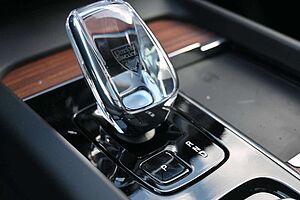 Volvo  B4 D AWD Ultimate Dark*STDHZG*360°*LUFT*ACC