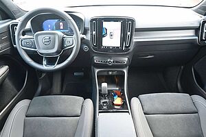 Volvo  B4 DKG Plus Dark*H&K*FSHZG*360°*ACC