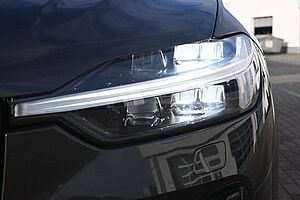 Volvo  B4 D AWD Plus Dark*FSHZG*360°*H&K*ACC