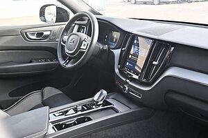 Volvo  B4 D AWD Plus Dark*FSHZG*360°*H&K*ACC