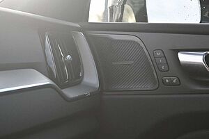 Volvo  B4 D AWD Plus Dark*FSHZG*360°*H&K*ACC