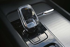 Volvo  B4 D AWD Plus Dark*FSHZG*360°*H&K*ACC