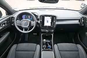 Volvo  B4 DKG Plus Dark*STDHZG*PANO*360°*ACC