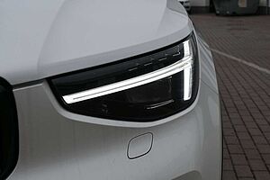 Volvo  B4 DKG Ultimate Dark*STDHZG*PANO*360°*ACC
