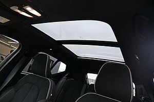 Volvo  B4 DKG Ultimate Dark*STDHZG*PANO*360°*ACC