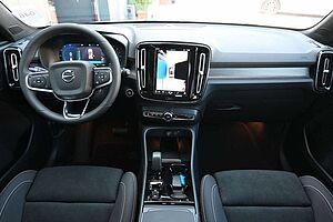 Volvo  B4 DKG Plus Dark*FSHZG*360°*ACC*Allwetter