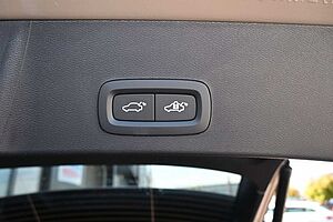 Volvo  B4 DKG Plus Dark*FSHZG*360°*ACC*Allwetter