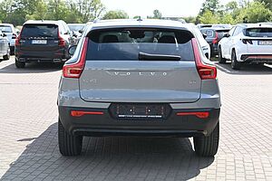 Volvo  B4 Plus Dark*LED*PANO*360*STHZ*H&K*DAB*BLIS