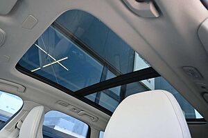 Volvo  B4  AWD Ultimate Dark*PANO*LUFT*B&W*360*AHK