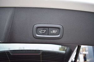 Volvo  T5 Recharge 2WD Plus Dark*RFK*H&K*ACC