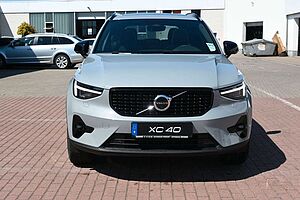Volvo  B4 DKG Ultra Dark*FSHZG*PANO*360°*ACC