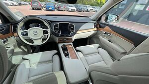 Volvo  Inscription Expression RC Plug-In Hyb*AHK*