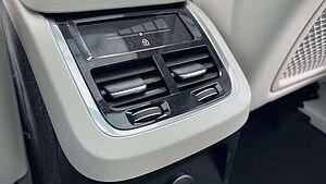 Volvo  Inscription Expression RC Plug-In Hyb*AHK*