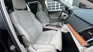 Volvo  Inscription Expression RC Plug-In Hyb*AHK*