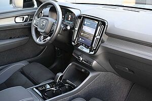Volvo  B4 DKG Ultimate Dark*FSHZG*PANO*BLIS*ACC