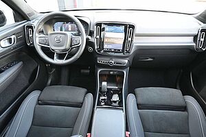 Volvo  B4 DKG Ultimate Dark*FSHZG*PANO*BLIS*ACC