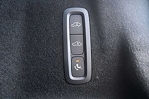 Volvo  B4 D AWD Ultimate Dark*STDHZG*360°*LUFT*ACC