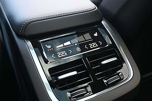 Volvo  B4 D AWD Ultimate Dark*STDHZG*360°*LUFT*ACC