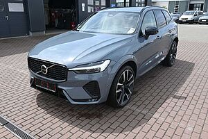 Volvo  B4 D Ultimate Dark AWD*B&W*AHK*360°*PANO*