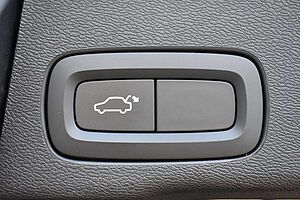Volvo  T8 R-Design*AWD*RFK*Luft*LED*NAVI*Serv NEU