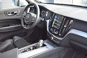 Volvo  T8 R-Design*AWD*RFK*Luft*LED*NAVI*Serv NEU