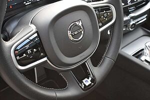 Volvo  T8 R-Design*AWD*RFK*Luft*LED*NAVI*Serv NEU