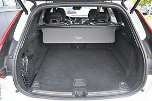 Volvo  D4 FWD Autom. Inscription*STDHZG*PANO*ACC*