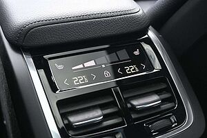 Volvo  D4 FWD Autom. Inscription*STDHZG*PANO*ACC*