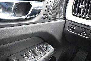 Volvo  D4 FWD Autom. Inscription*STDHZG*PANO*ACC*