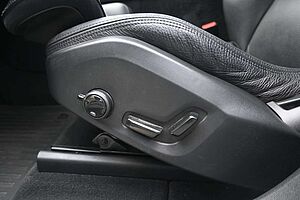 Volvo  D4 FWD Autom. Inscription*STDHZG*PANO*ACC*