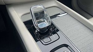 Volvo  B5 D Ultimate Bright AWD*AHK*STHZG*Massage*