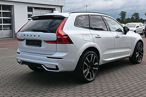 Volvo  B4 D AWD Ultimate Dark*STDHZG*LUFT*360°*ACC