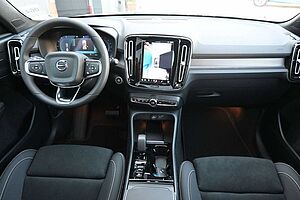 Volvo  B4 DKG Plus Dark*FSHZG*360°*ACC*